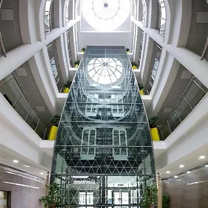 Otel West Shine